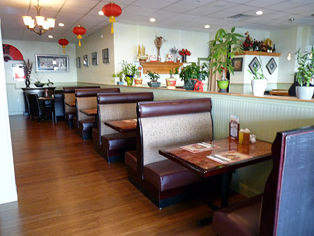 Green Leaves Restaurant and Lounge